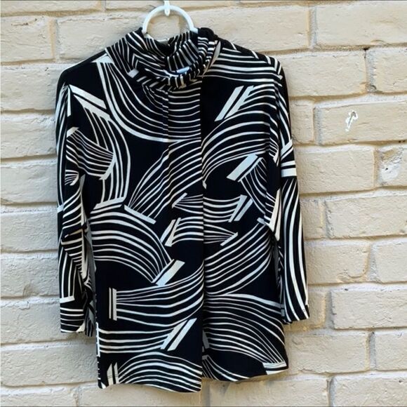 Take 50% OFF- Worthington White&Black Boomerang Striped Turtleneck Top, Size-L - Picture 1 of 8